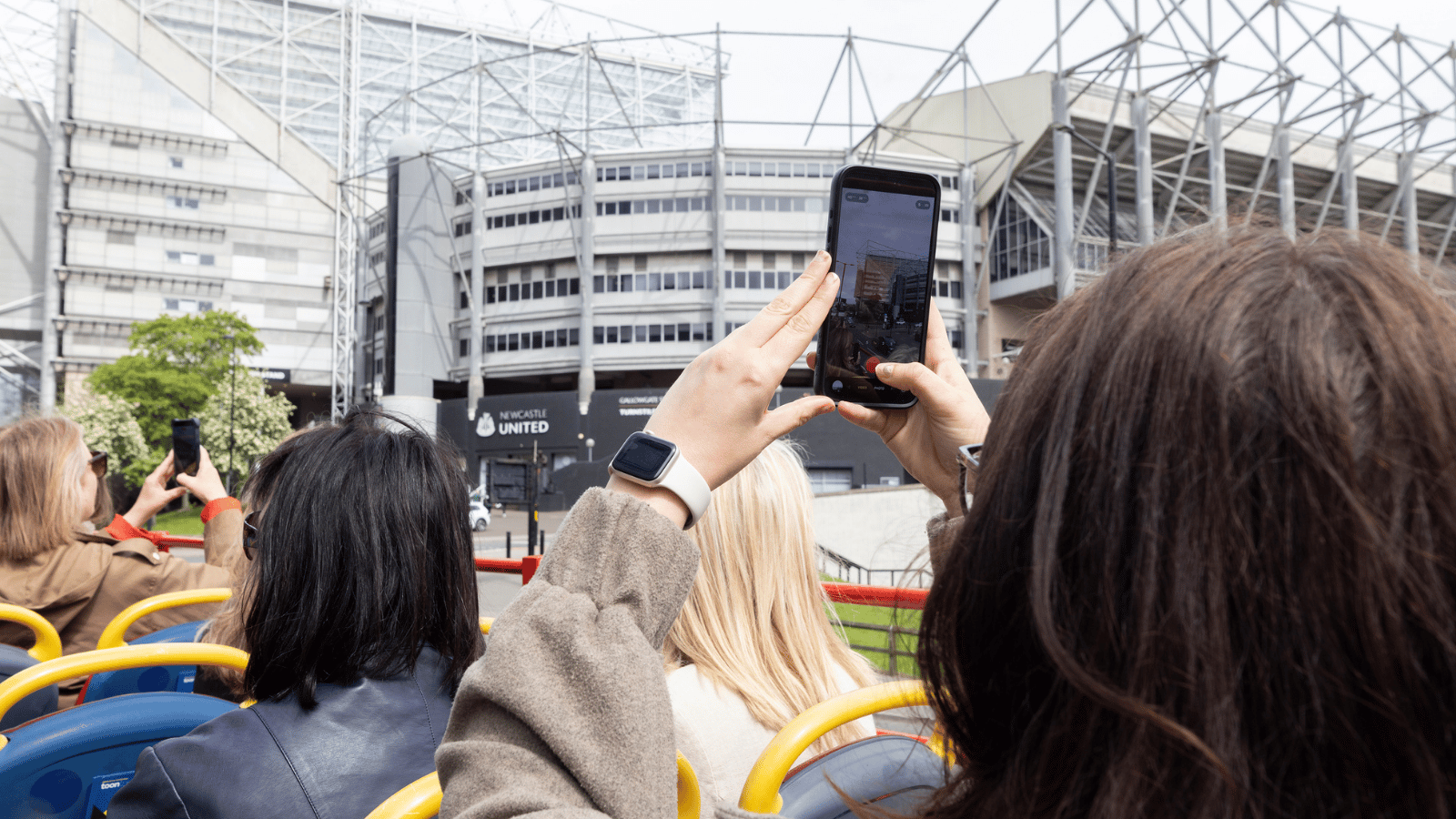 Toon Tour st james park