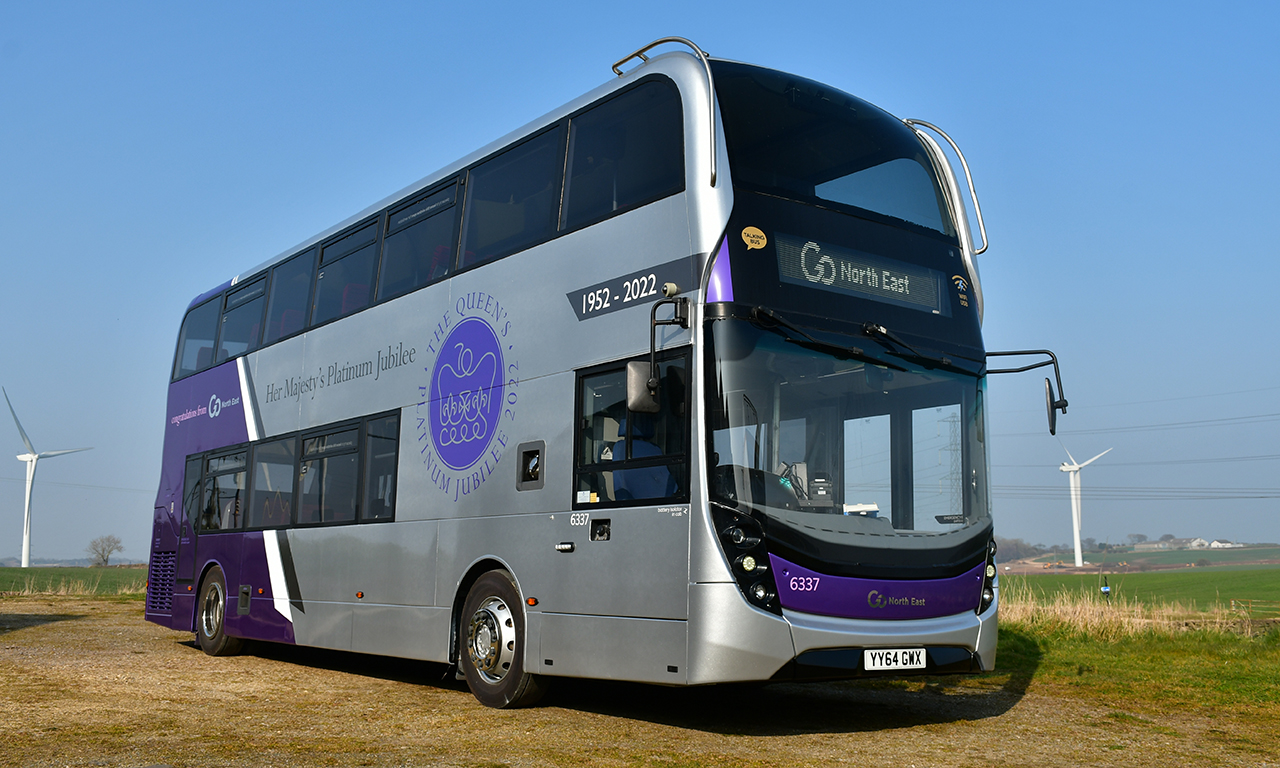 Platinum Jubilee bus
